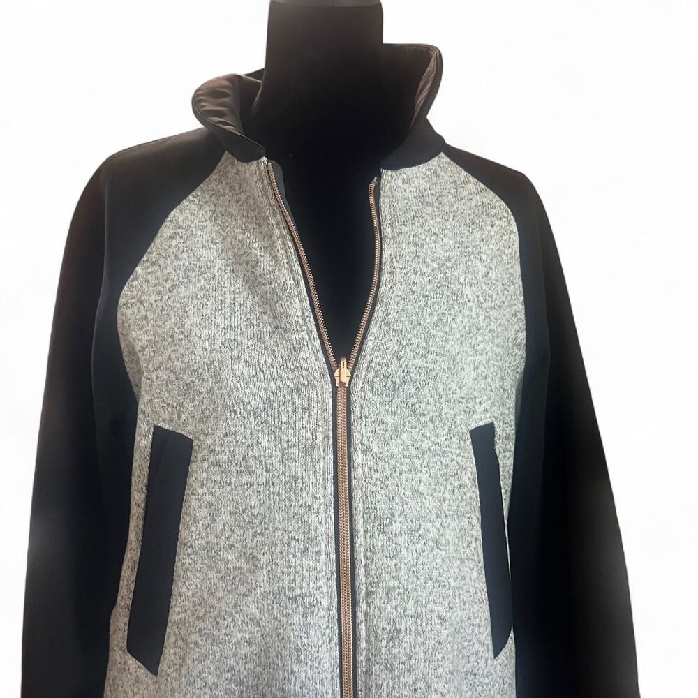 Lululemon Women's Grey and Black "Both Ways" Bomber Jacket SZ S